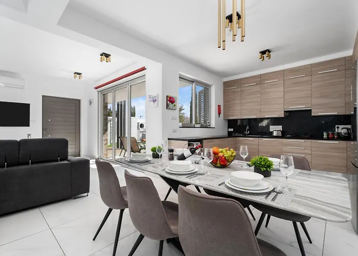 Levanda Hills Escape In Protaras Vila *